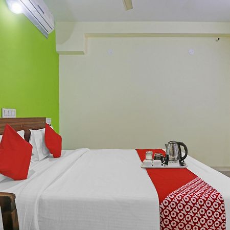 Super Hotel O Dk Reddy Square Χιντεραμπάντ Εξωτερικό φωτογραφία