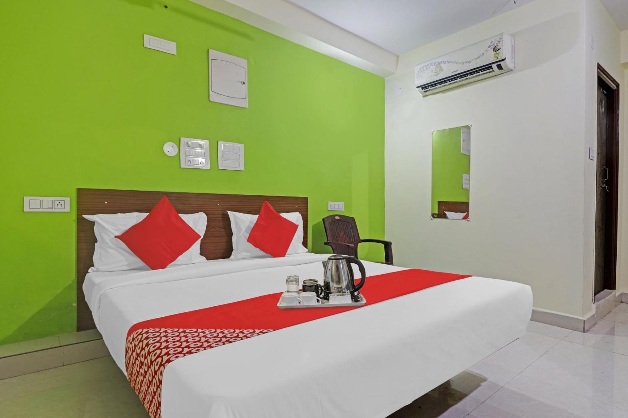 Super Hotel O Dk Reddy Square Χιντεραμπάντ Εξωτερικό φωτογραφία