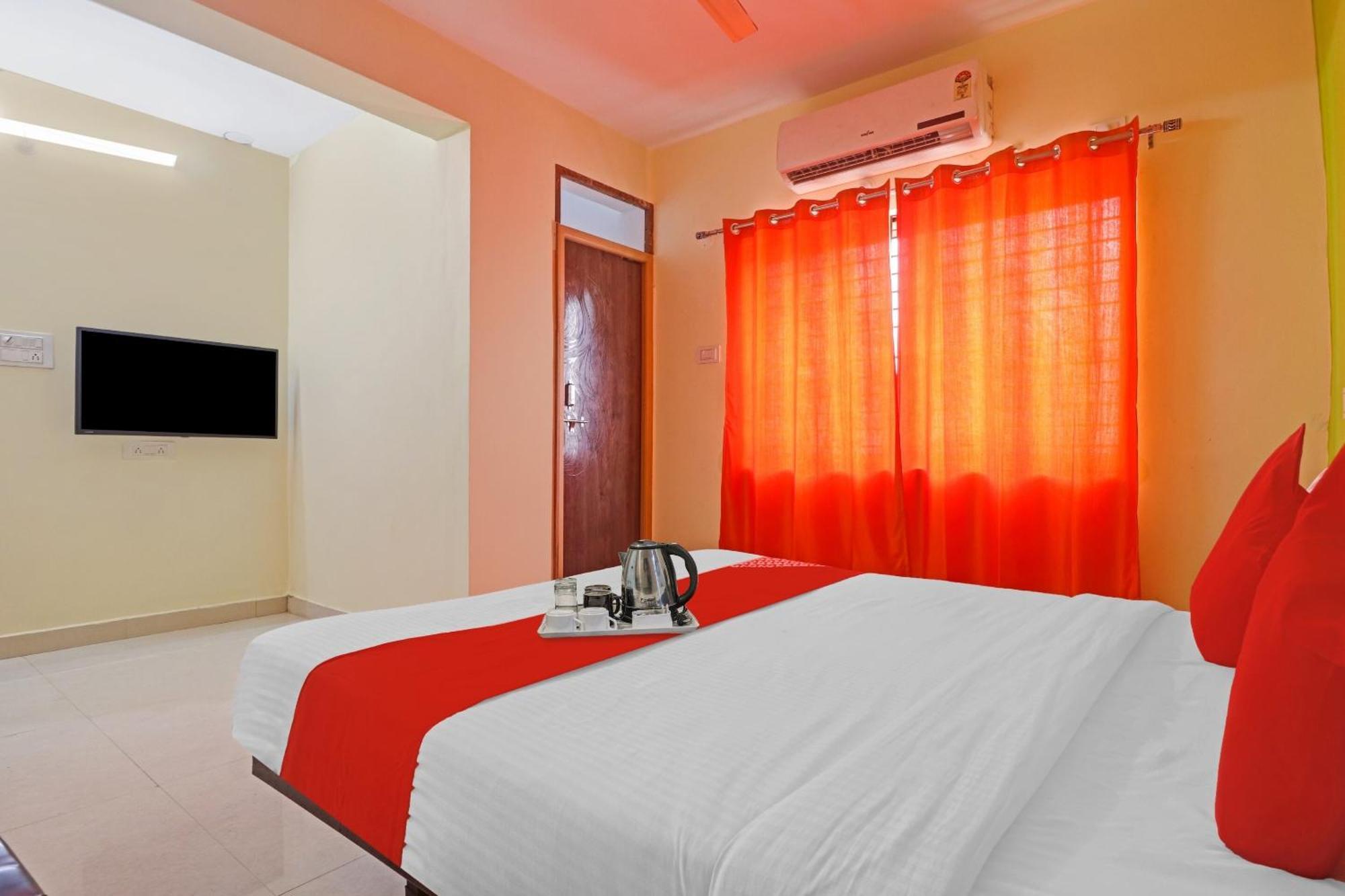 Super Hotel O Dk Reddy Square Χιντεραμπάντ Εξωτερικό φωτογραφία
